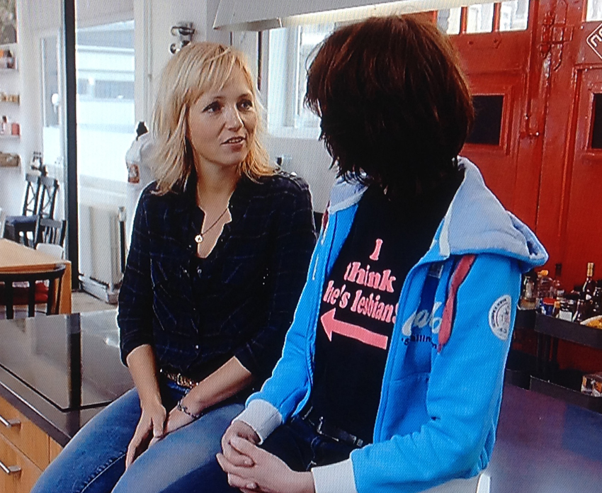 Bertie heeft een stille hint voor Yvon.